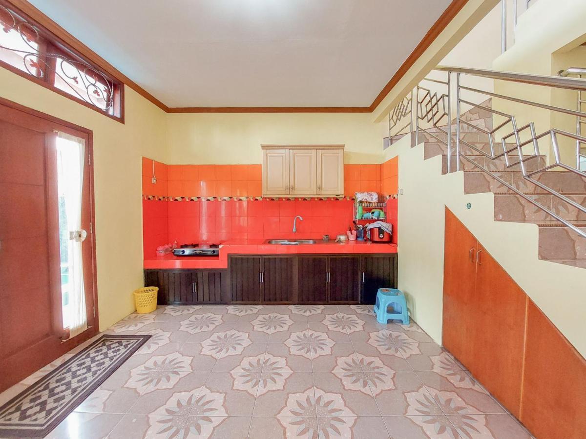 Villa Samsu By Puncak Holiday Tjiandjur Exterior foto